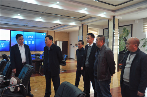 李昌兴调研黔西南1.jpg