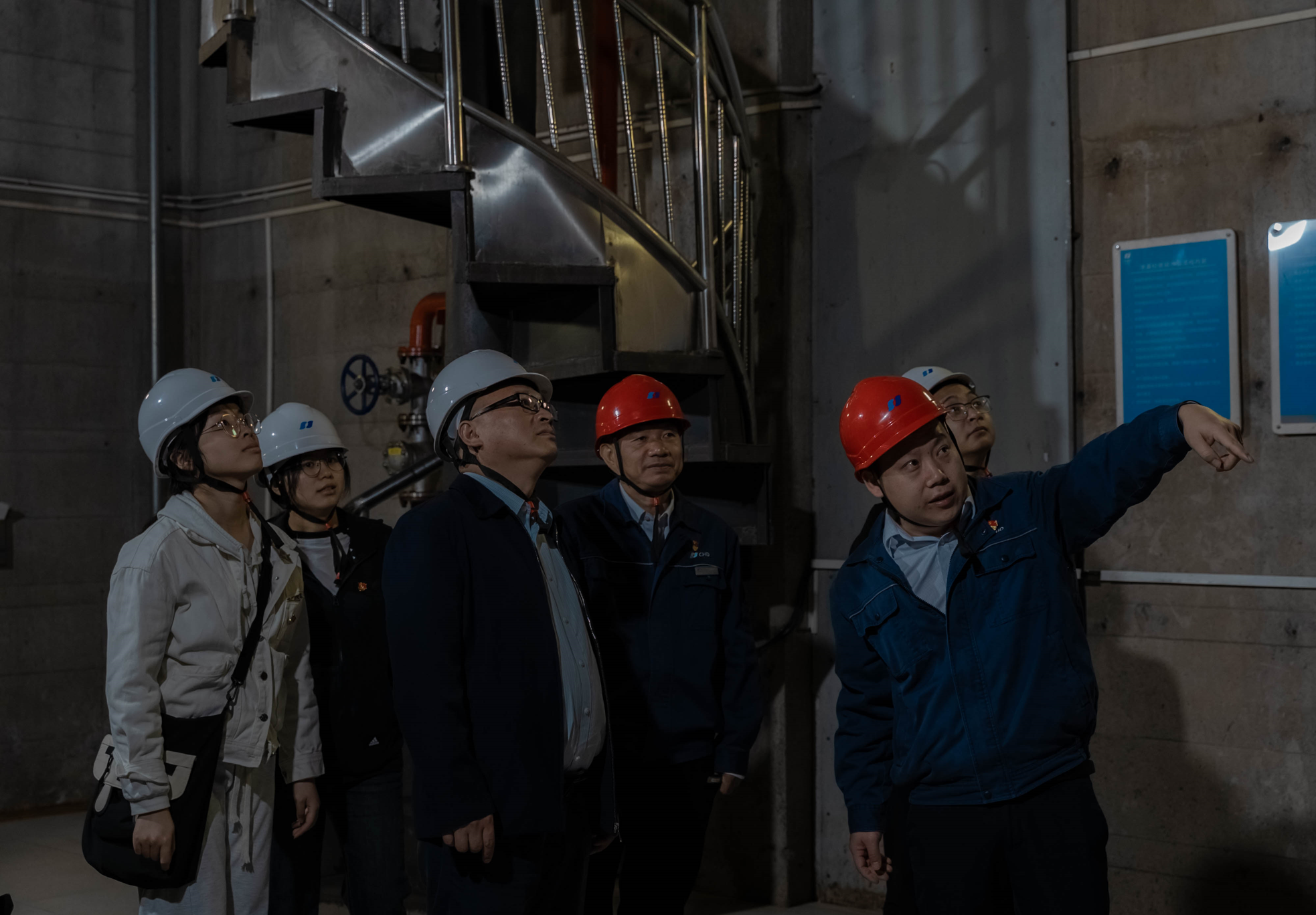 图一遵义:气象电力联合开展主题党日活动.png